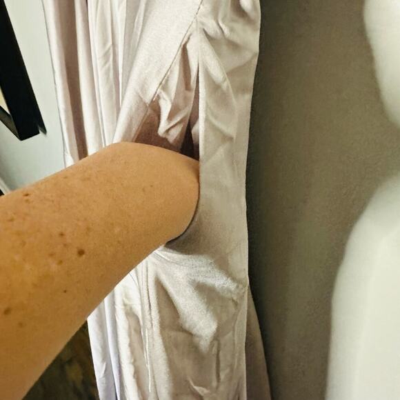 La Femme Pleated Bodice Strapless Silver Satin High Slit Gown Dress size 12 - Picture 8 of 16